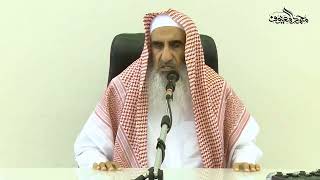 33   من صفات المتقين أنهم يؤمنون بالكتب المنزلة image