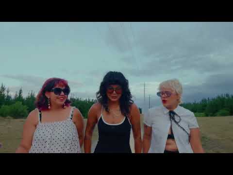 Nonnas Trolley - Mika James