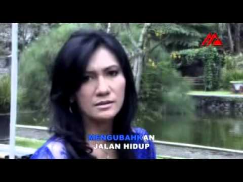 Lagu Rohani (Christine) -ku ttp pegang salib nya