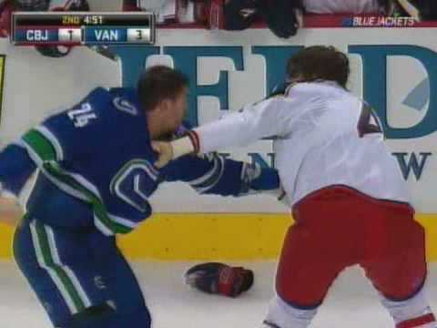 Jared Boll vs Darcy Hordichuk