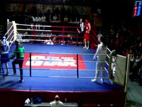 Conrad Cummings vs Darren O' Neill - Irish Senior Boxing Semi-Final 2011 (75Kg)