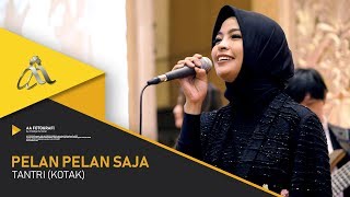 Download lagu Tantri Kotak dengan suara 'Khas'nya saat menjadi Guest Star di pernikahan | Gedung PTIK Jakarta mp3