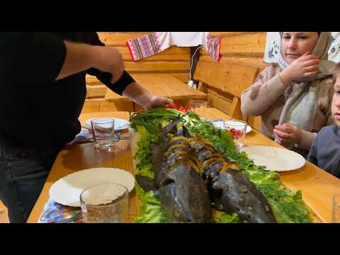 Cozy Mountain Family Life 🏔️ | Decorating the Tree & Cooking Giant Sturgeon for New Year