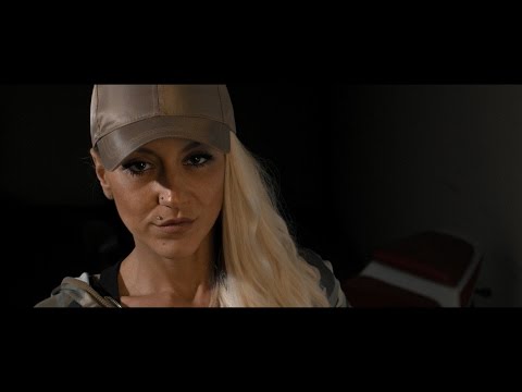 Poalina - Jivotut obicha smelite\Животът обича смелите (Official Video)