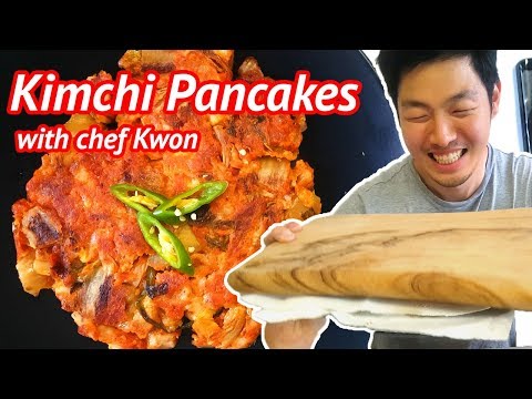 Easy Vegan Kimchi Jeon Recipe (Korean Pancakes/김치전)
