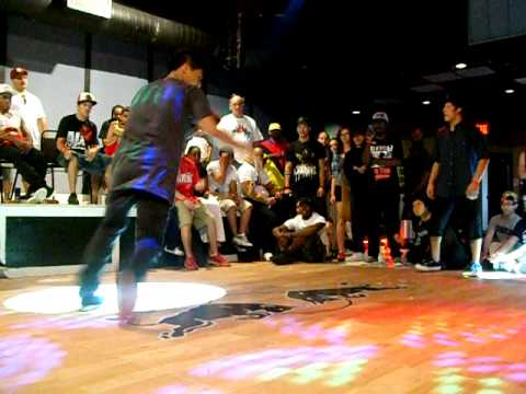 Gauntlet top 8 (3way) Chem vs Top Rocket vs Roflow.AVI