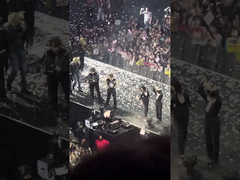 KCon LA 2023 - Day 2 closing with all artists