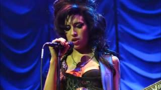 Love Is Blind live @ Muffatwerk in Munchen, 2007 - Amy Winehouse