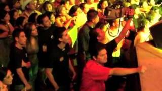 valentin elizalde   aca entre nos (EN VIVO).wmv