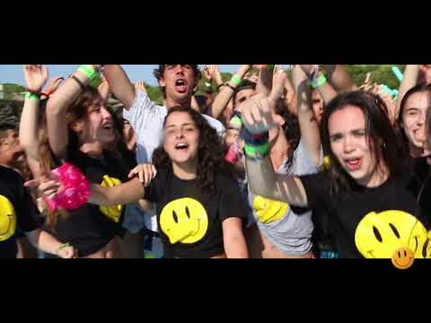 download lagu mp3 mp4 Smiletrip, download lagu Smiletrip gratis, unduh video klip Download Smiletrip Mp3 dan Mp4 2020 Gratis