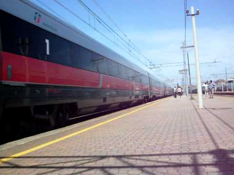 L'Etr 500 in transito a Novara