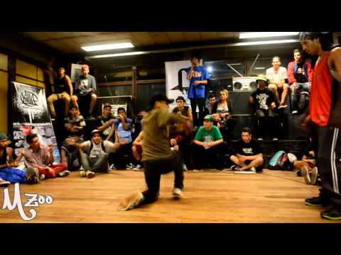 KILLA IN THE CYPHER - FOOTWORK BATTLE 1 vs 1 -  CHECHO LOCO Vs ALBER