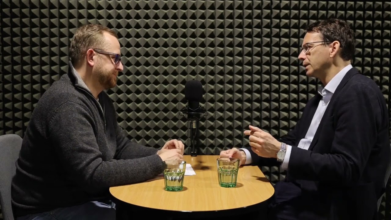 Petr Drulák představuje plán na „změnu režimu“