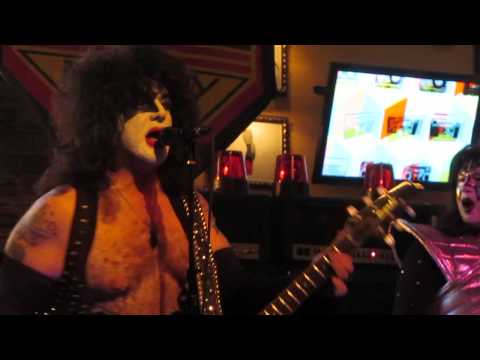 031414 10:45 KISSTORY: LOVE GUN