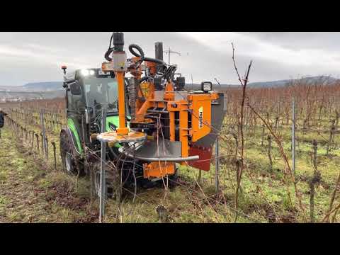 Provitis VSE 430 Rebholzzieher im Einsatz - im Pfälzer Wingert