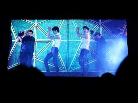 20150321 SMTOWN in Taiwan TVXQ - Rising Sun