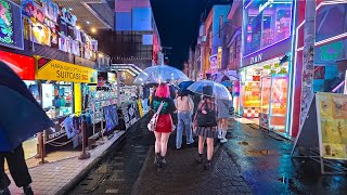 Tokyo Japan: Shinjuku to Harajuku Rainy Night, Walking Tour • 4K HDR