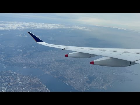 [Beautiful scenery of Istanbul] Singapore Airlines SQ391 taking off from IST runway 36 