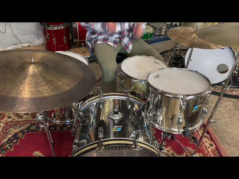 ‘70s Ludwig Stainless Steel Drum Kit