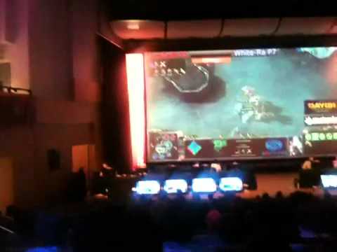 Thorzain versus white-ra in the DreamHack Extreme arena