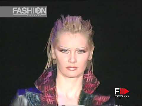 LAURA PIERALISI Haute Couture Fall 2003 2004 - Fashion Channel