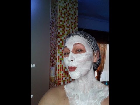 Maschera di uno scoiattolo su una faccia Ginnastica per la persona sollevamento di faccia noninvasivo