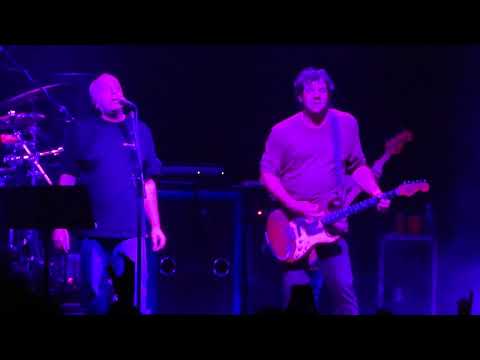 Ween - Don't Get 2 Close (2 My Fantasy) [Live @ Roadrunner - Boston, MA - 10/28/22]