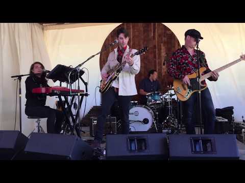 The Matching Shoe - Alone at the Park (Live at the Huichica Music Festival)