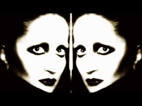 download lagu mp3 mp4 E La Chiamano Estate, download lagu E La Chiamano Estate gratis, unduh video klip Download E La Chiamano Estate Mp3 dan Mp4 Full Gratis