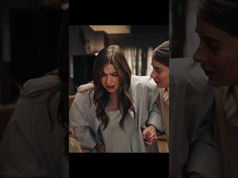 Seyran gave birth at home😂#yalıçapkını #afrasaraçoğlu #mertramazandemir #turkishseries #shorts