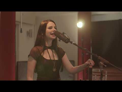 DELVA - Stimmen aus den Tiefen live (Official Performance Video )