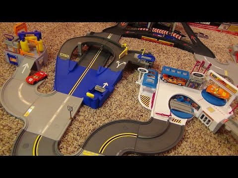 Hot Wheels World Layout - Combination of 2 Sets