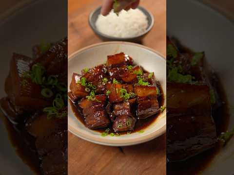 Hong Shao Rou #lowandslow #hongshaorou #redbraisedporkbelly #porkbelly #recipe #cooking #shorts