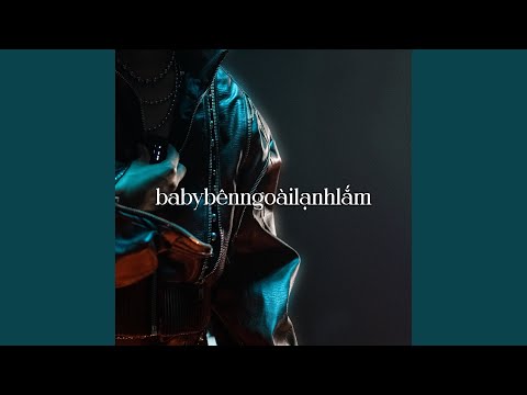 baby bên ngoài lạnh lắm