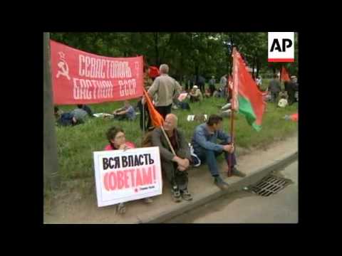 RUSSIA: MOSCOW: PROTESTORS DEMAND RESIGNATION OF GOVERNMENT