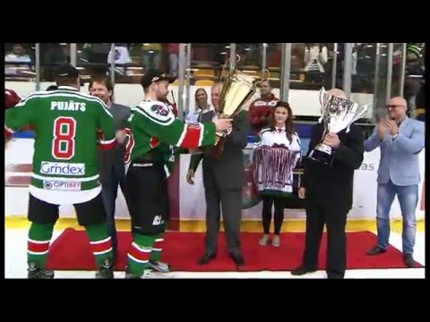 HK "Liepāja" kļūst par Latvijas čempioniem hokejā.