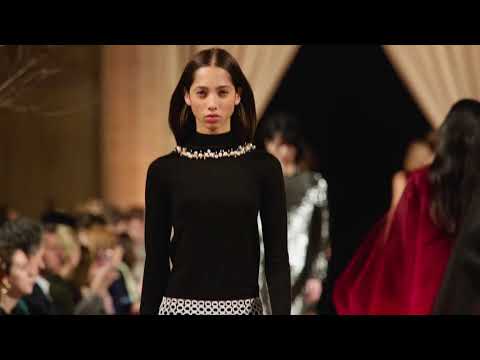 Oscar de la Renta Fall 2018 Runway Show