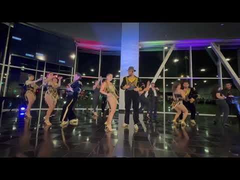 Bachata show by Latin Jam dance Company 
