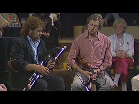 Traditional Irish Tunes on The Uilleann Pipes - Finbar Furey, 1989