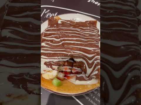 The Choco Monarch at Al Ghurair Centre AED 10 Happy hours 10 am - 3pm #crepe #crepes #chocolate