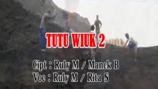 Download lagu TUTUWIUK 2.lagu paling sedih. Buat teman yg di rantauan Orang. Lagu pop. DAERAH NTT Belu malaka. Tls mp3