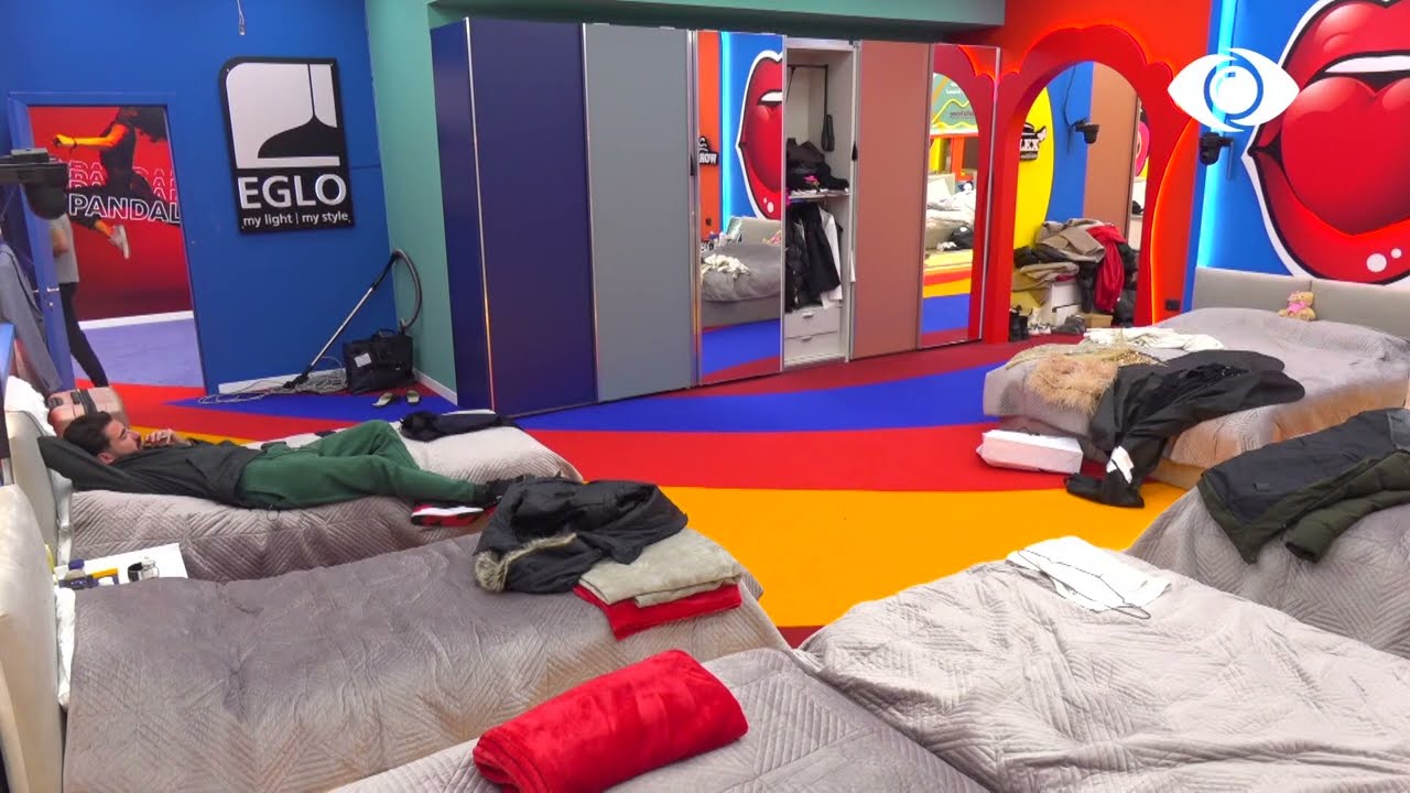 Amos për Kristin: Është konfuz, duhet të dalë vetë nga ky qorrsokak