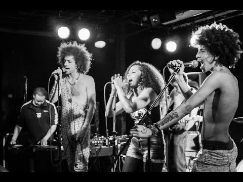 EJ von Lyrik feat. bFAKE and DJ DNA: Take a Breath