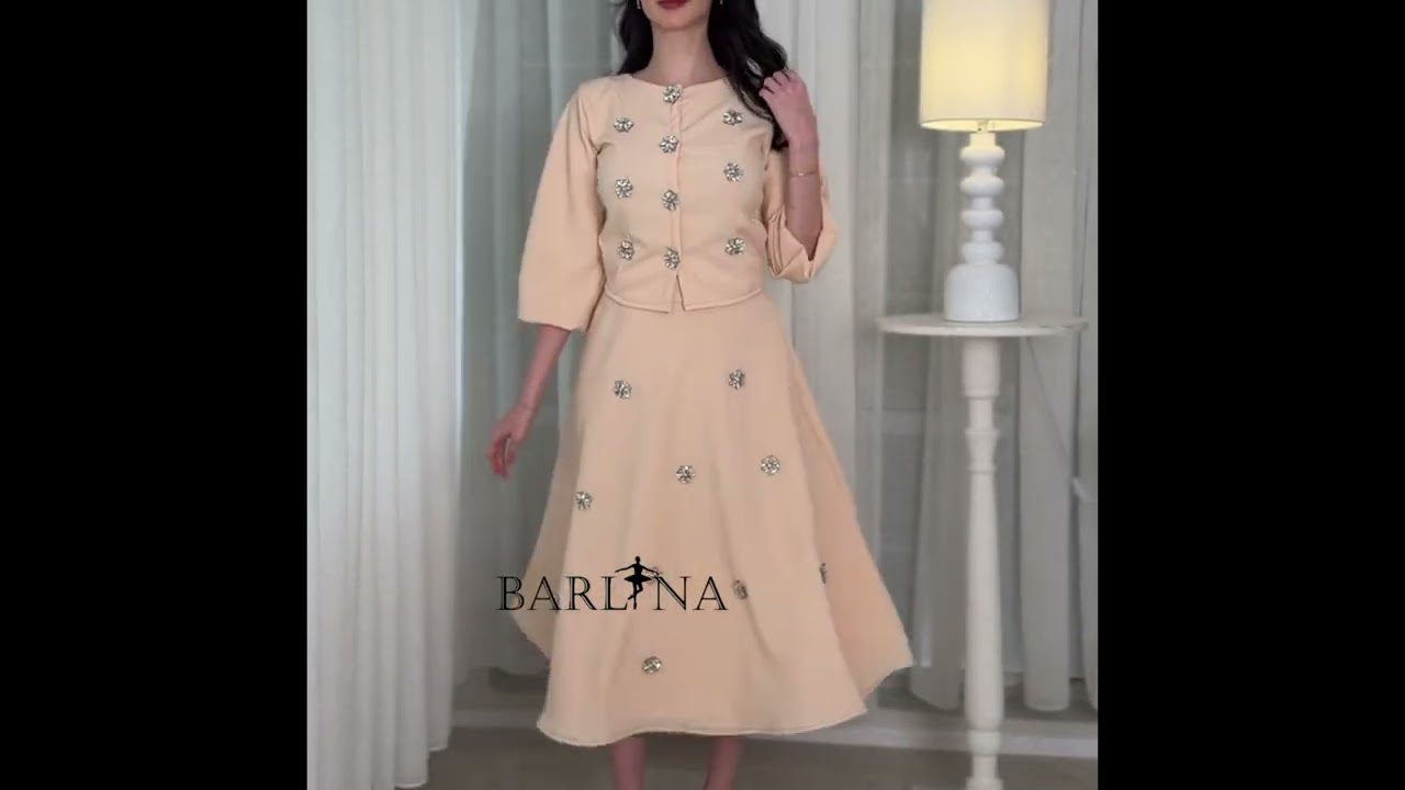 طقم بيج مزين بتطريزات لامعة متناثرة - XL