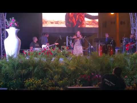 Isabelle Valdez - Por Ti Peleo Yo (En Vivo Puente San Carlos)