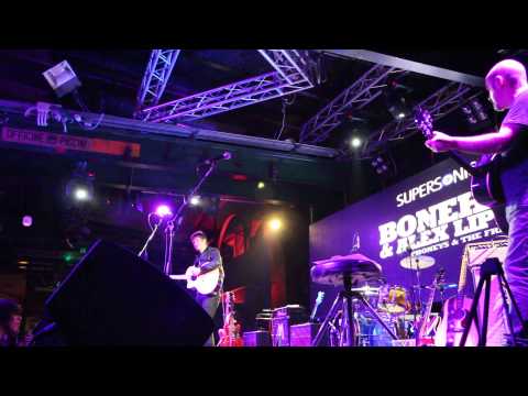 Live Forever performed by Bonehead & Alex Lipinski @ Stazione Birra, Roma 16.05.2014