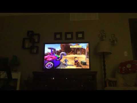 Toy Story 3: |Exploring New Things In Woody's Roundup!|