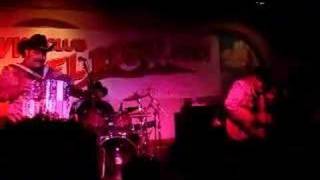 SALOMON ROBLES/PALOMASO PRIMO VILLARREAL EN EL BASS