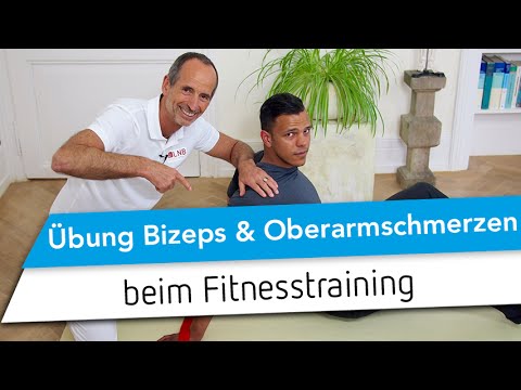 Von denen schwillt er den Knöchel mit einer Hand eines Erwachsenen 40 Wochen schwanger Bauch verhärtet Rückenschmerzen
