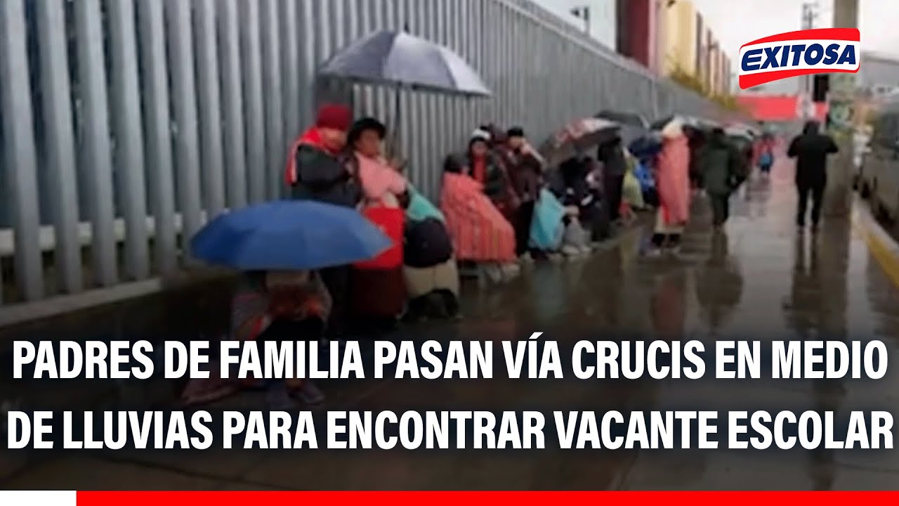 🔴🔵 Huancayo: Padres de familia pasan vía crucis en medio de lluvias para encontrar vacante escolar
